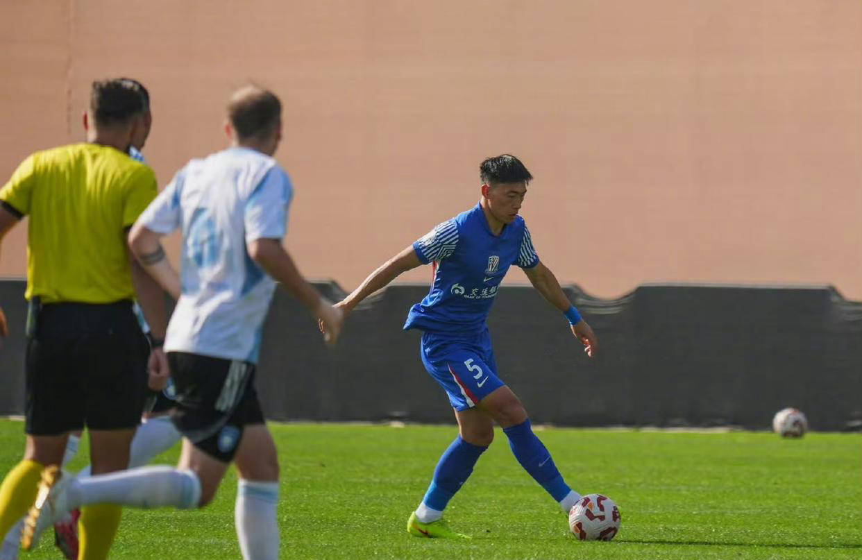 关于转折点上海申花迎来里程碑；欧联集结日攻防权衡；更衣室稳定；纪律约束更严格的信息-开云app