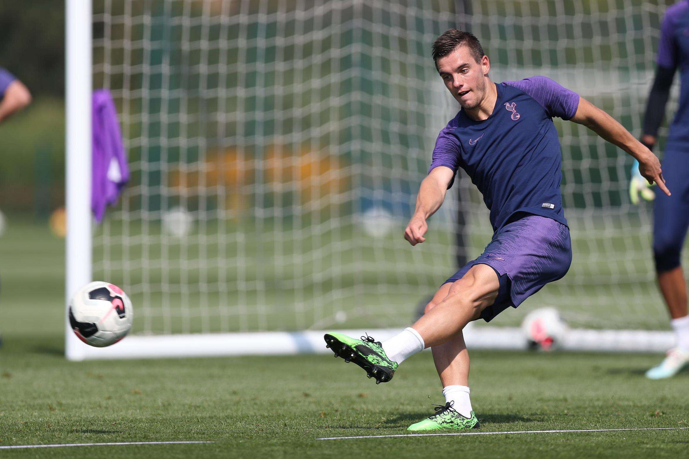 国际比赛日体能课后，辽宁本钢调整名单备战足总杯，压力陡增，纪律约束更严格的简单介绍-开云官网